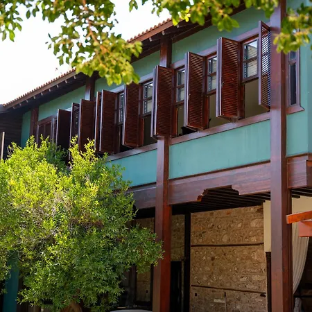 House 5 Hotel-2