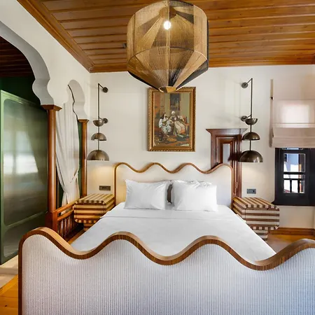 House 5 Hotel-3